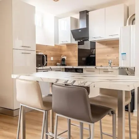 Cosy Saint-pierre Centre-ville Apartment *